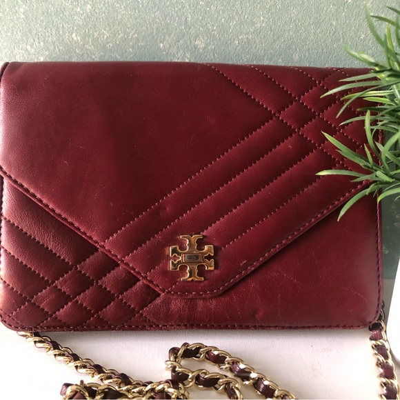Tory Burch Handbags - Tory Burch leather crossbody